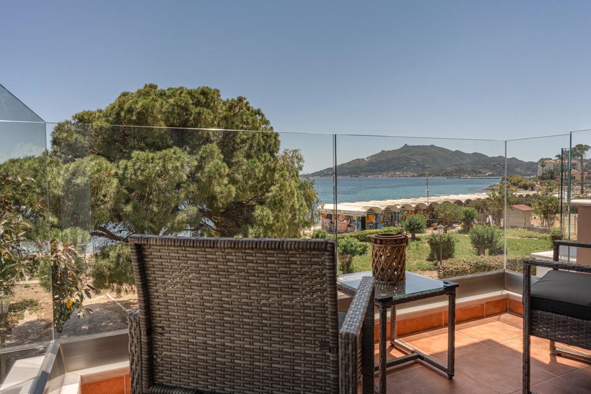 Seafront Spirit Suites Kota Zakynthos Bagian luar foto